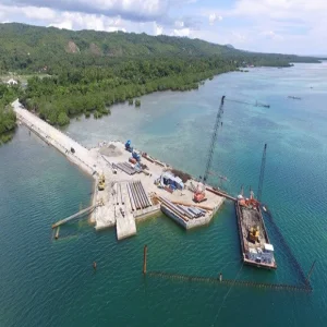 Const. of 80,000 Dead Weight Tons Slipway